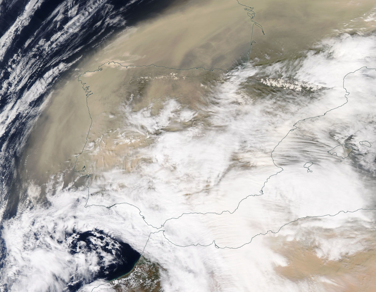 Advección de polvo sahariano